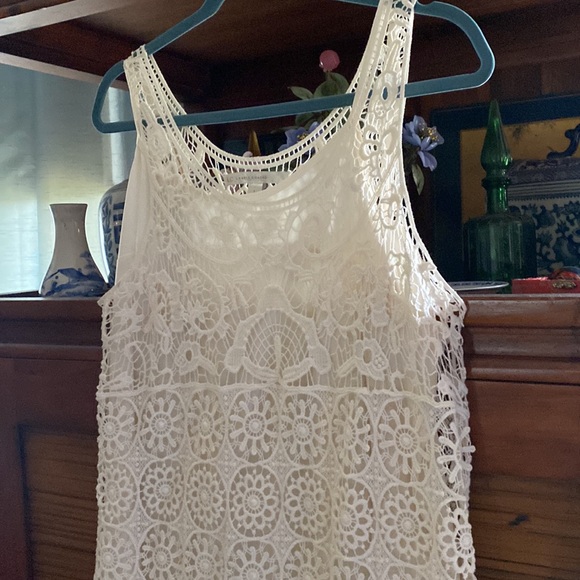 Lovely Lauren Conrad crochet dress - Picture 4 of 4